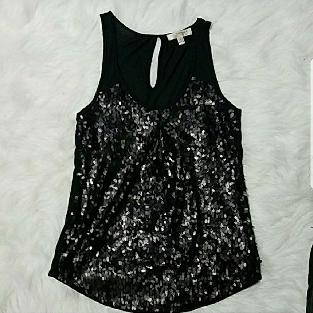 Free with purchase of 2 items NWOT Sparklytop